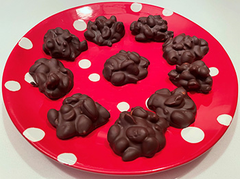 photo of Chocolate Peanut Clusters